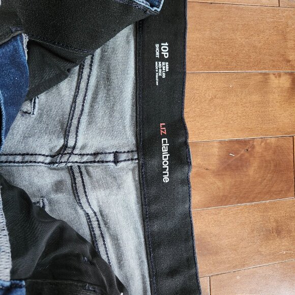 BNWT Liz Claiborne jeans - Picture 2 of 4